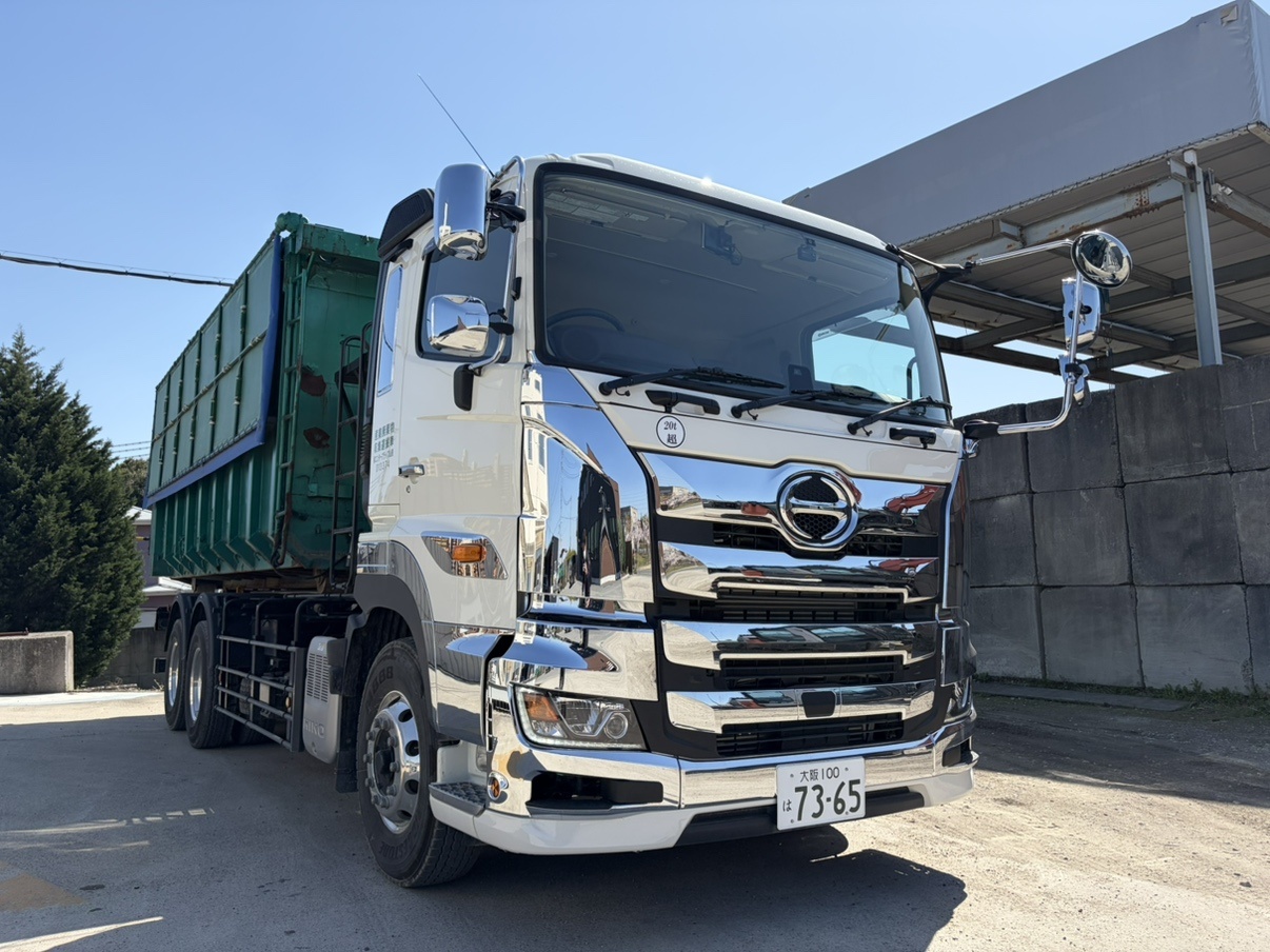 収集運搬車両　10t車